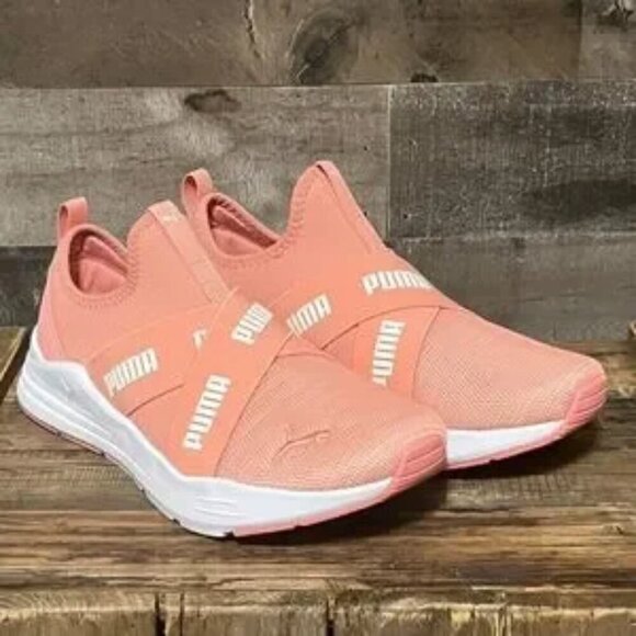 New Puma Wired Run Slip-on Mesh Sneaker - Picture 1 of 8